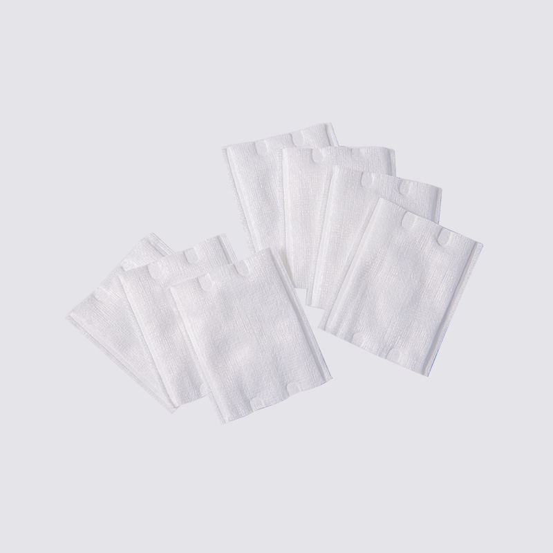 The Advantages and Disadvantages of Disposable Salon Towels