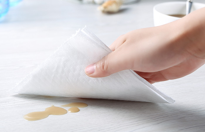 Advantages of cleaning wipes for infection control